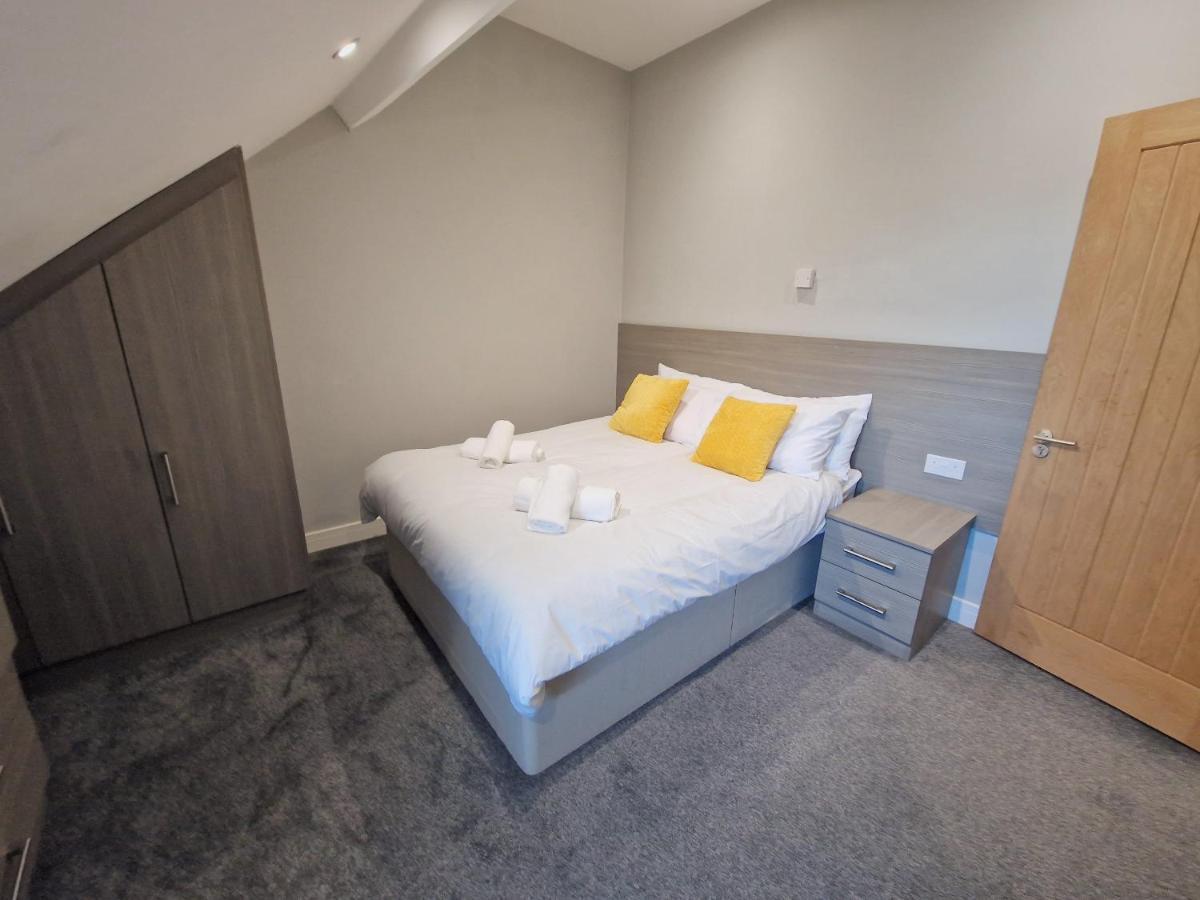 Central Reading Modern 3Br Flat - Walk To Station And High Street Ngoại thất bức ảnh
